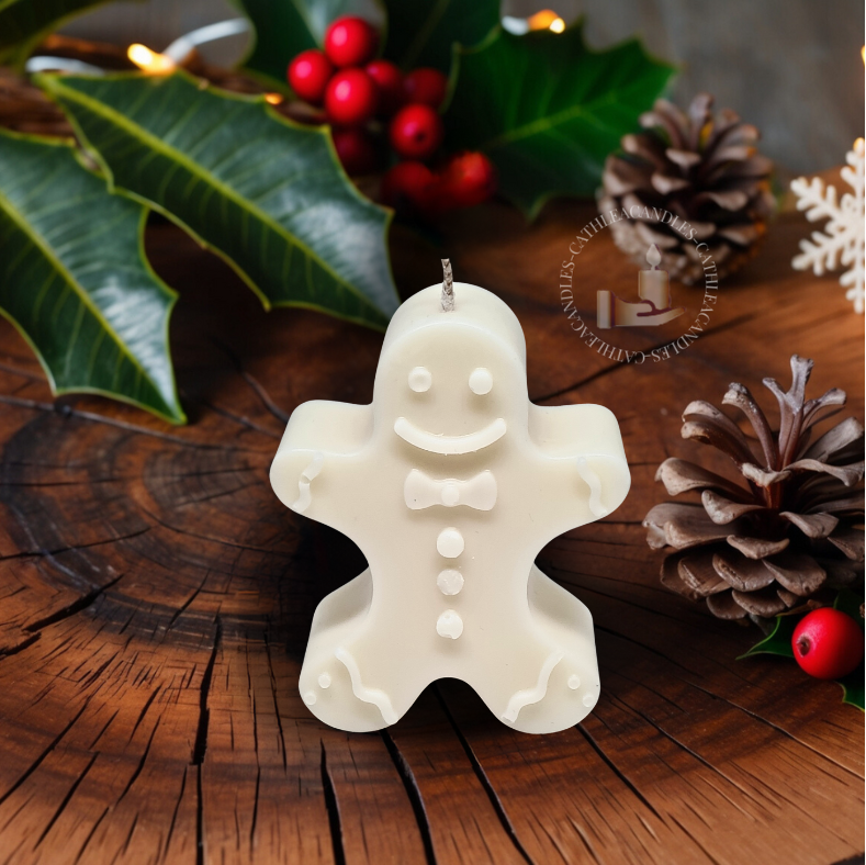 Gingerbread candle. candle. Candle gift. Gingerbread wax candle. Gingerbread man. Chirtsmas gift. Secret santa